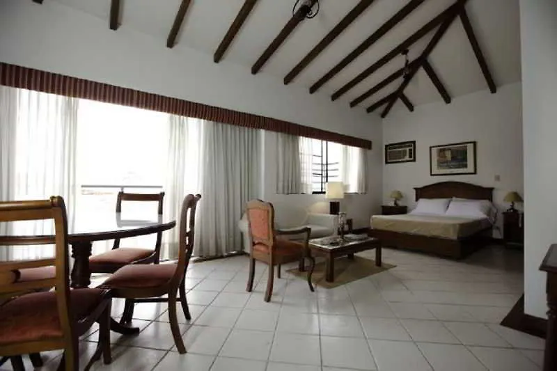 Hotel Travelers Apartamentos Y Suites Cali Castellon